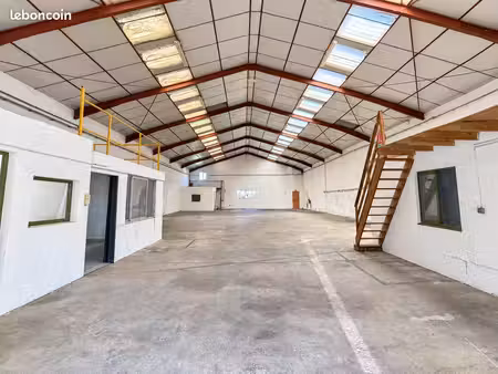 local industriel 550 m² – accès camion – bureaux – perpignan