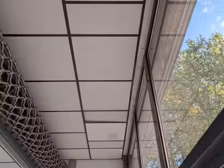 location local commercial 64 m2
