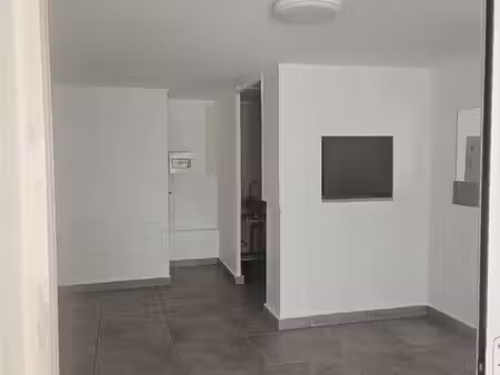 local commercial 50m2