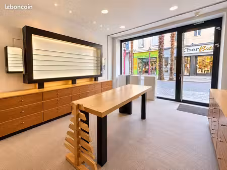 local commercial 33 m² tarbes