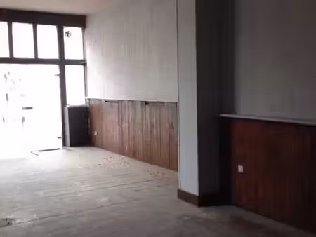 local commercial 50m2