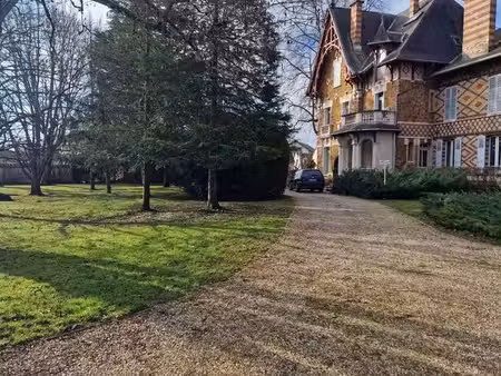 magnifique appartement en duplex 3 chambres à sens 5 minutes de la gare de sens