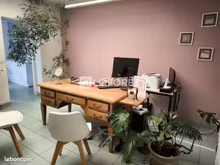bureaux 70 m²