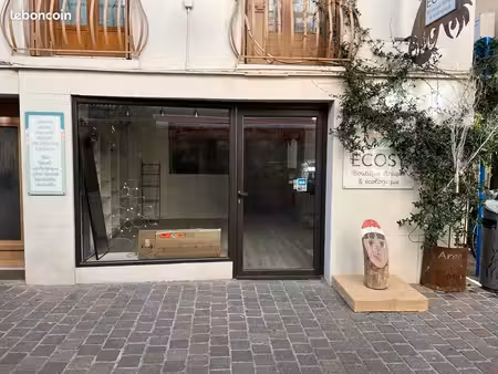 local commercial 30m2 argelès centre village