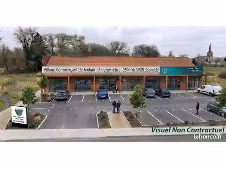 local 900 m²
