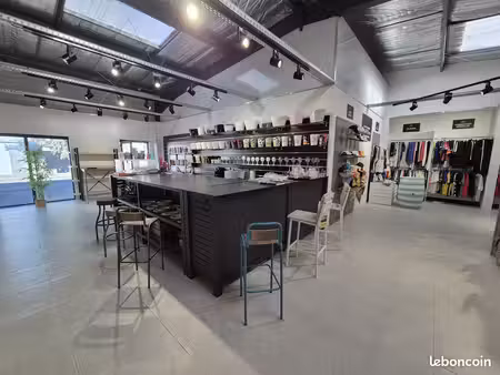 local commercial 140 m² saint-estève