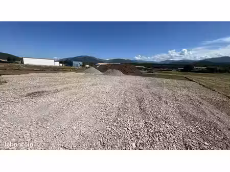 terrain zone artisanale