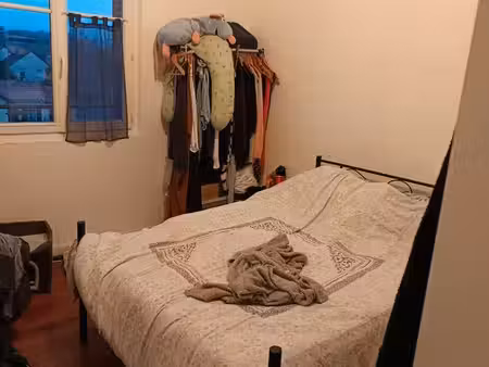 apt f3 avec balcon et garage