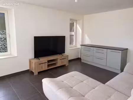 duplex 100m2 - 4 chambres - 2 salles de bain à grandvillers