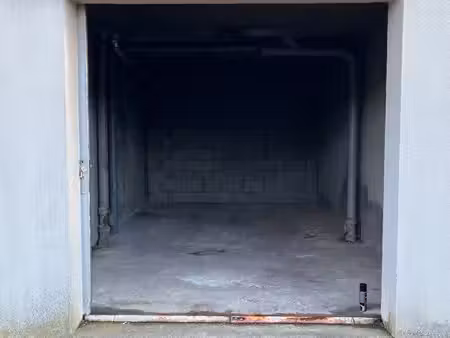 loue garage à chantraine