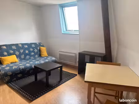 studio a louer 30 m2