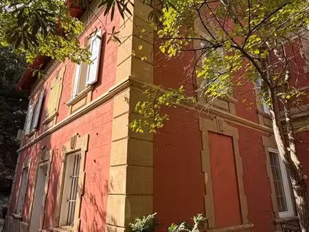 la londe-les-maures (83250) - bien de caractère du xville siècle - 2 terrasses