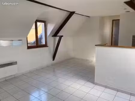 fretin appartement - 2 pieces + cour