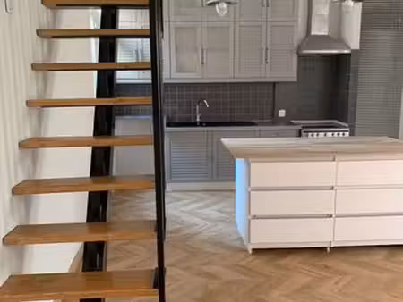 ? maison de ville de 80 m² - 2ch