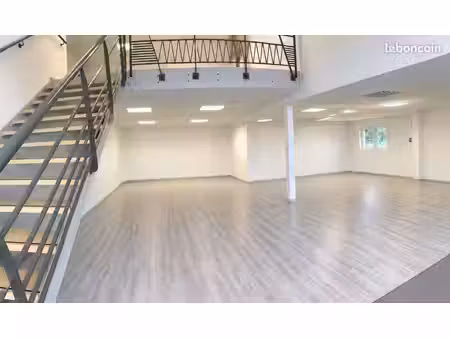 à louer – local commercial  magasin  bureaux ou stockage – 260 m²