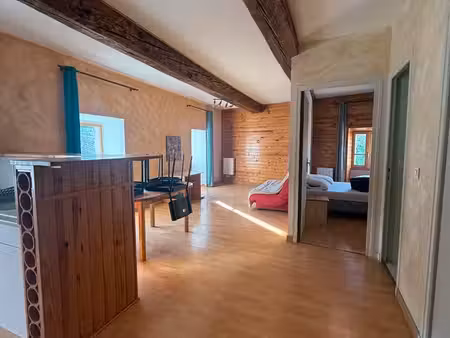 charmant f2 de 47.5m2 - centre-ville de privas