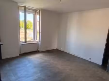 t2 35m2 lumineux trés proche gare romilly