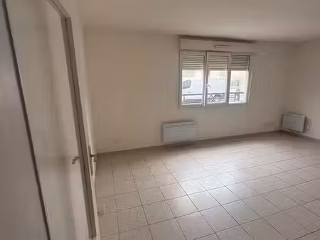 location studio 29 m² + parking – vigneux sur seine