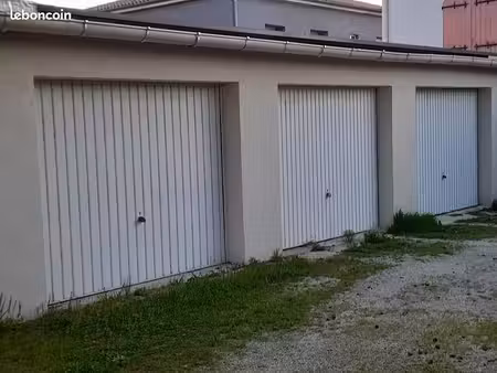location garage / espace de stockage