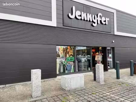 denain – ancien local jennyfer a louer – cellule commerciale de 253 m² – zac du nouveau mo