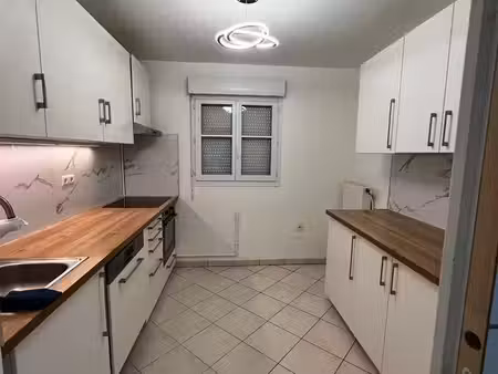 maison 110 m² – 3 chambres + combles aménagés – jardin – parking en sous-sol – seclin
