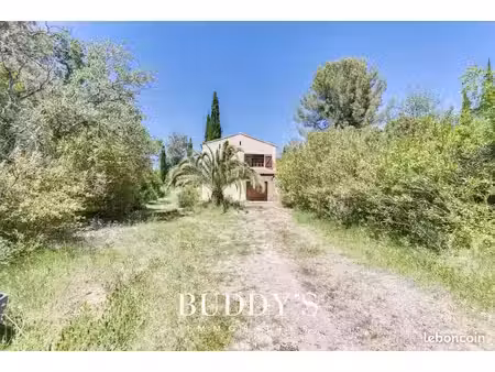 villa 4 pièces 94 m²