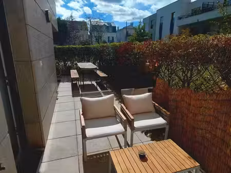 appartement t2 meublé 43m2 + 33m2 terrasse colombes centre
