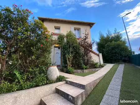 maison individuelle configurée en 3 logements indépendants - bas valescure - forte rentabi