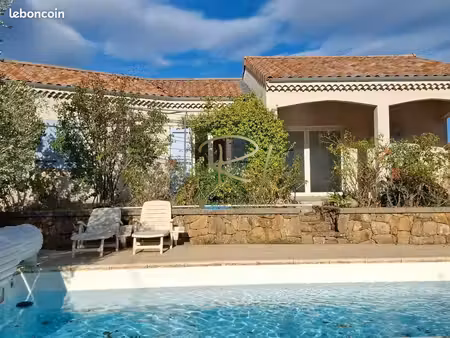 villa 6 pièces 125 m²