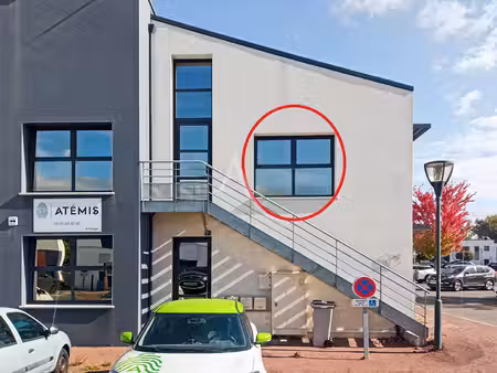 challans  bureaux/local à louer de 60 m²