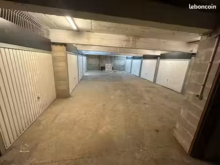 box de stockage le blanc menil 93