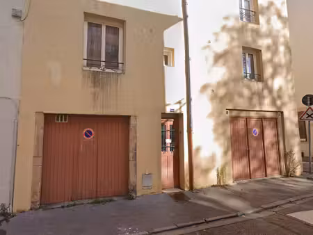 location nancy rue jeannot garage fermé