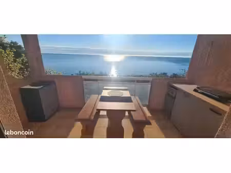 appartement meublé face à la mer – location à l’année –
