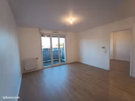 2 pièces 42m² gagny quartier plateau-franceville