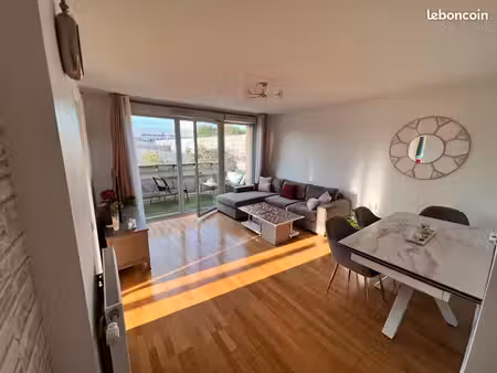 appartement t3 – balcon  vue dégagée et parking – stade de france