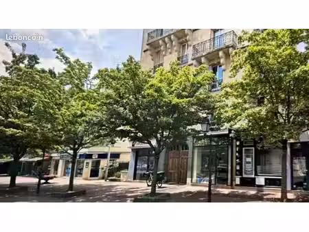 local commercial 18 m² – tous commerces – 150 m rer – saint-maur champigny