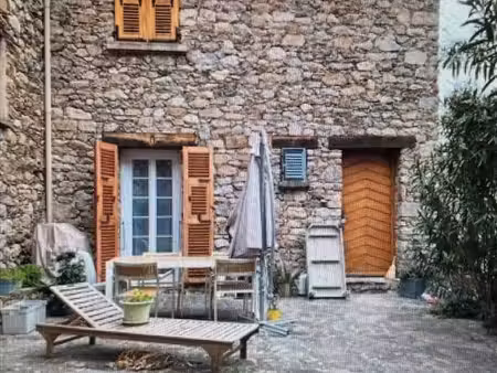maison pierres