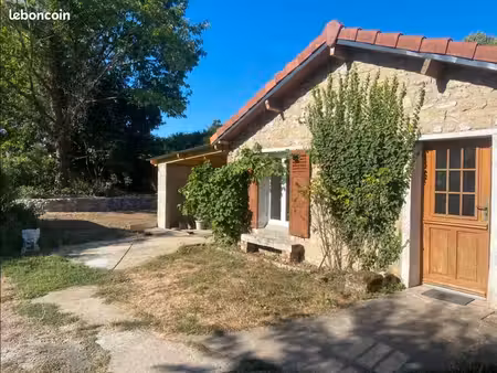 location maisonnette studio meublé avec jardin