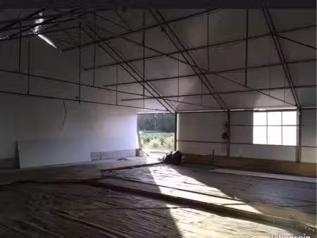 hangars box local