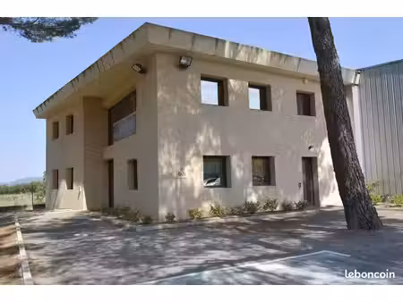 plateau de bureaux 125 m²