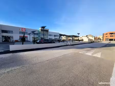 local commercial 170 m²