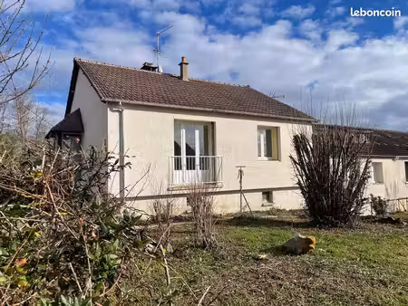 location nue maison auxerre