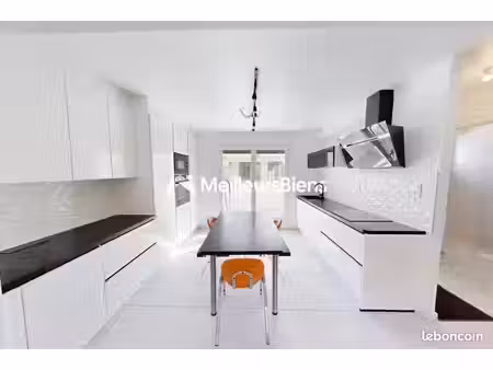 maison 7 pièces 150 m²