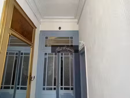 immeuble 15 pièces 400 m²