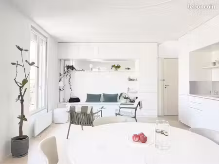 duplex dernier étage rénové – mairie des lilas