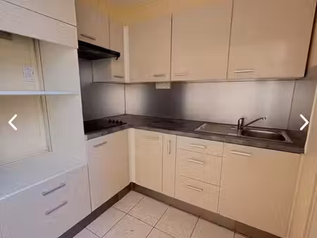 ? à louer à ducos – t4 rénové de 82 m² avec 3 chambres  loggia et parking