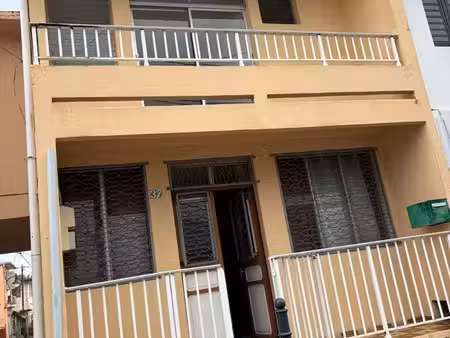 location maison de ville