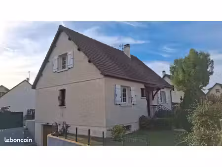 maison 5 pièces  105 m2  exposée sud  629m2