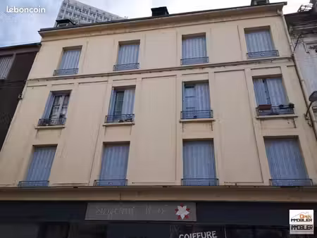 immeuble de rapport avec 3 appartements  caves  grenier 19000 tulle