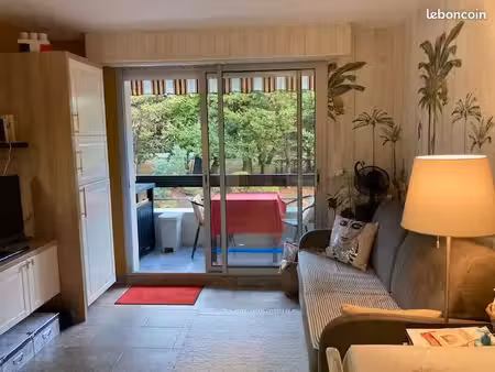 vends studio plage et centre-ville à pied
